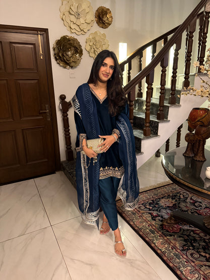 Zuri Teal Velvet Kurta & Shalwar